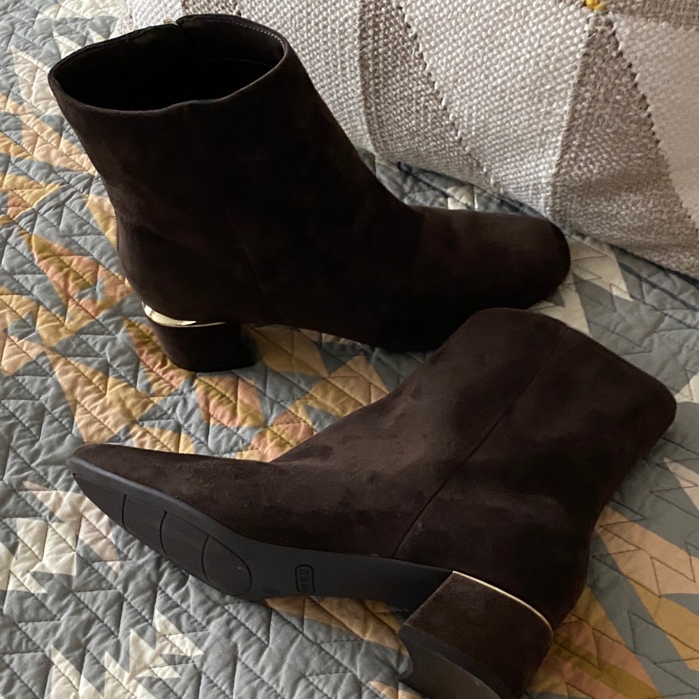 Nine West Dark Espresso Ankle Booties Suede Zara Mango COMFORTABLE NWOB 8.0